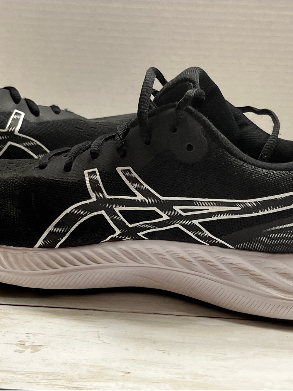 ASICS Black and White Women's Athletic Sneakers Size 10